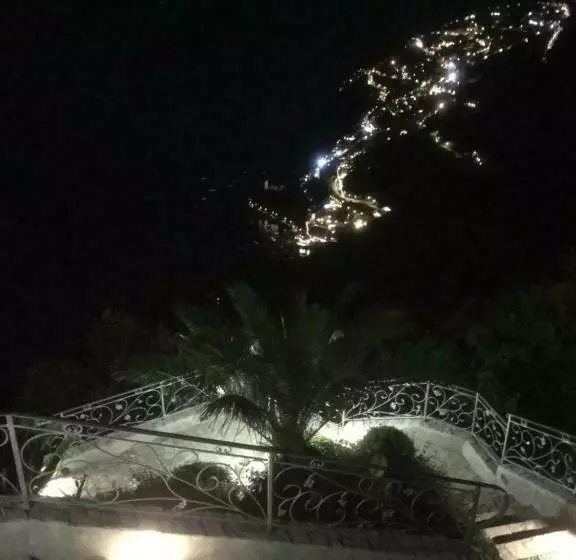 Majatalo Carluccio’s Stanza Privata Vista Mare