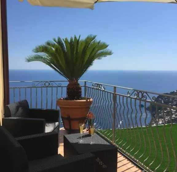 Majatalo Carluccio’s Stanza Privata Vista Mare