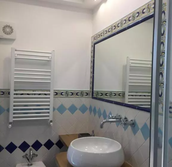 Majatalo Carluccio’s Stanza Privata Vista Mare