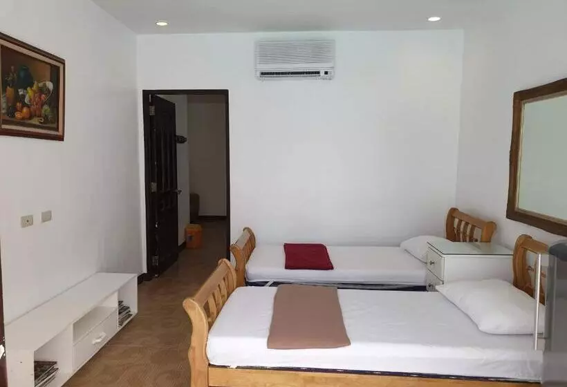 Raya Del Sol Dive Resort