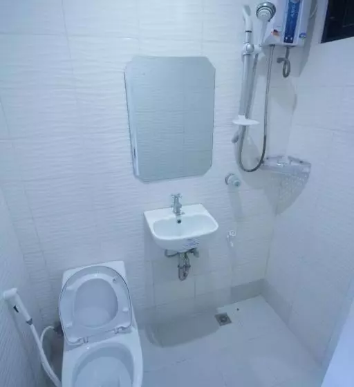 Raya Del Sol Dive Resort