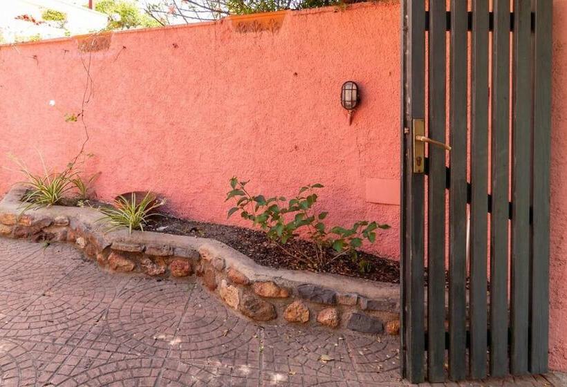 Welcomely   Josto Panoramic House