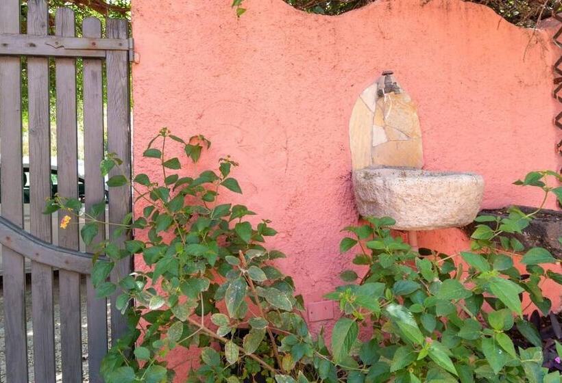 Welcomely   Josto Panoramic House