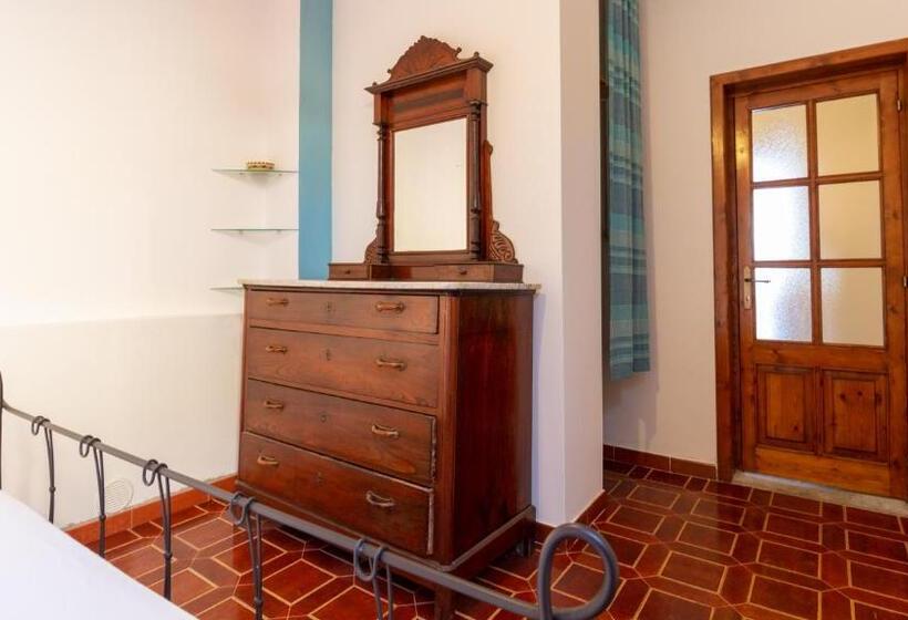 Welcomely   Josto Panoramic House