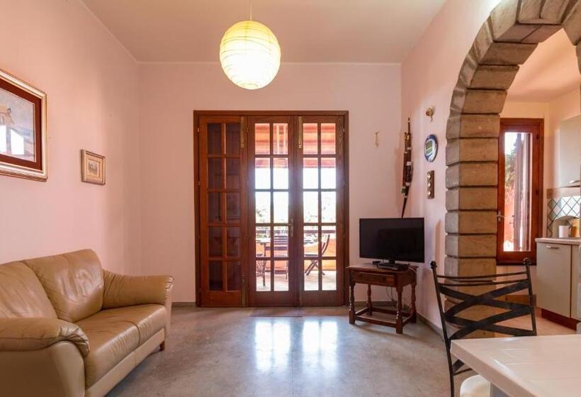 Welcomely   Josto Panoramic House