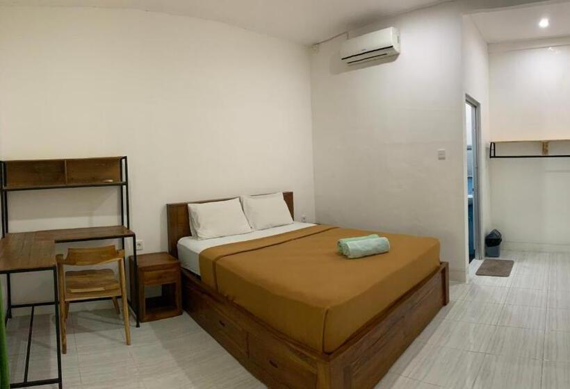 호스텔 The Cheap & Cozy Canggu