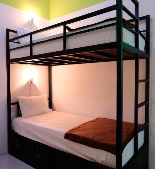 호스텔 The Cheap & Cozy Canggu