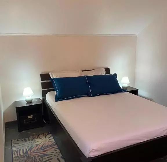 تختخواب و صبحانه Ferme L Eau De Coco