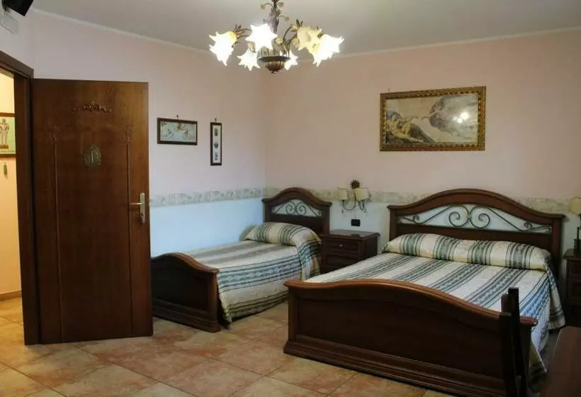 Aamiaismajoitus (B&B) Il Castello Dei Templari