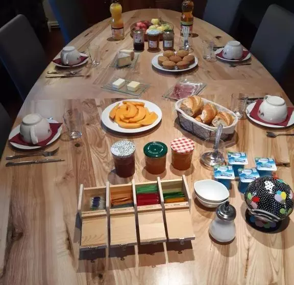 Aamiaismajoitus (B&B) Le Domaine Du Chaffard