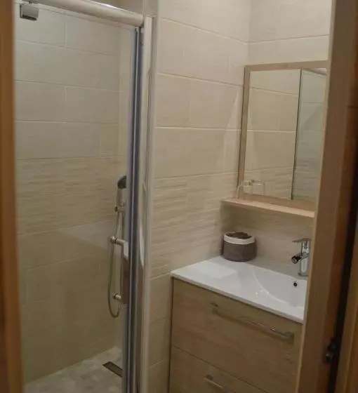 Aamiaismajoitus (B&B) Le Domaine Du Chaffard