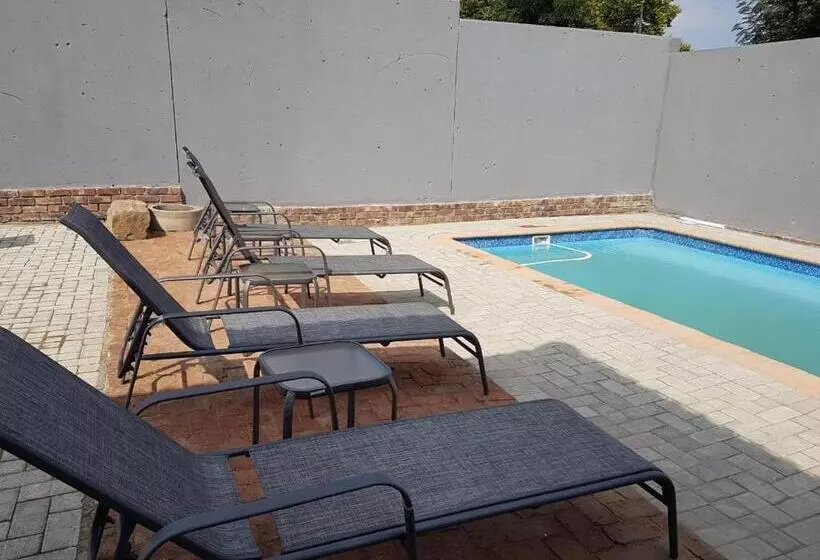 Aamiaismajoitus (B&B) Mzet Guest House