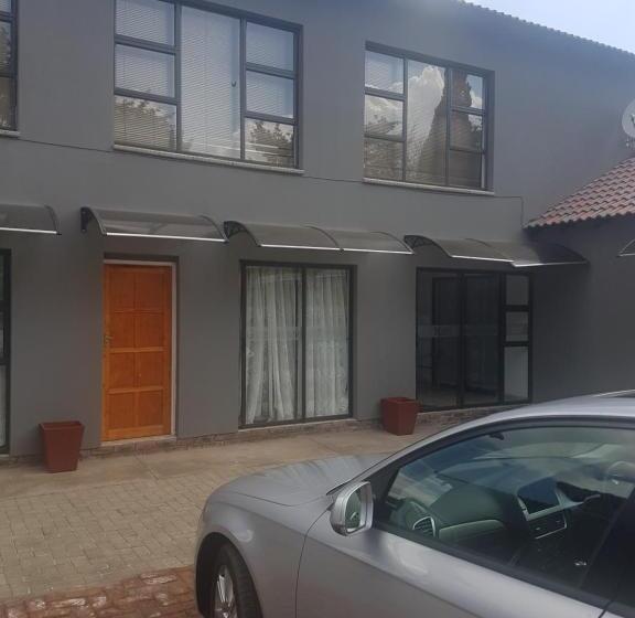 민박 Mzet Guest House