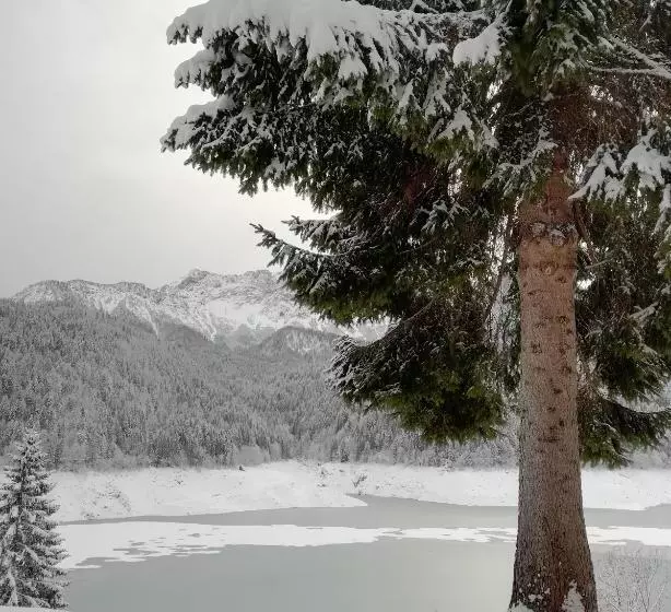 Elison On The Lake B&b