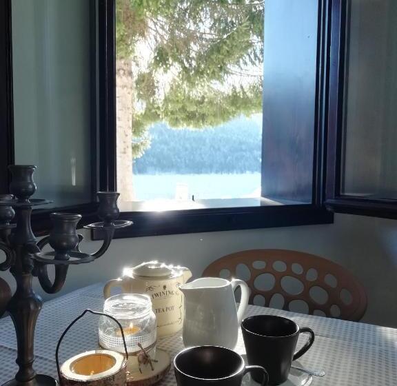 Elison On The Lake B&b