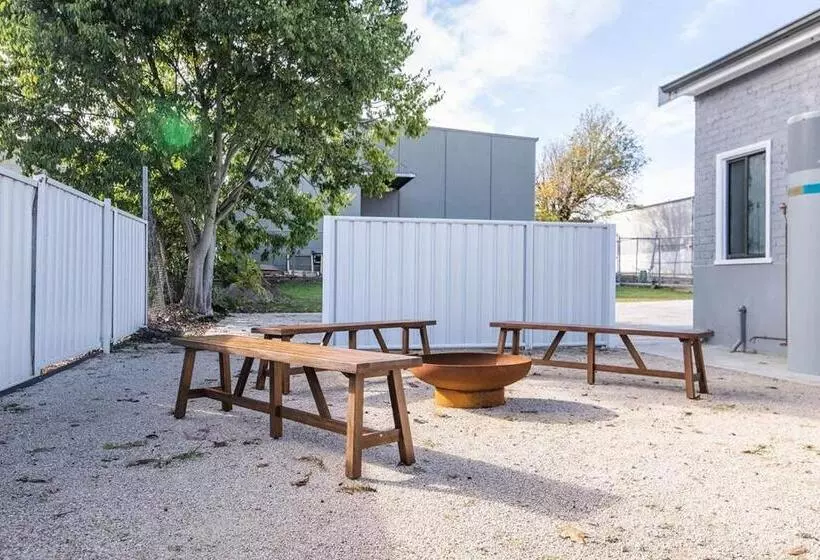 Mcnamara Lane Large Cbd Home Freshly Renovated 7 Smart Tv S Sleeps 11