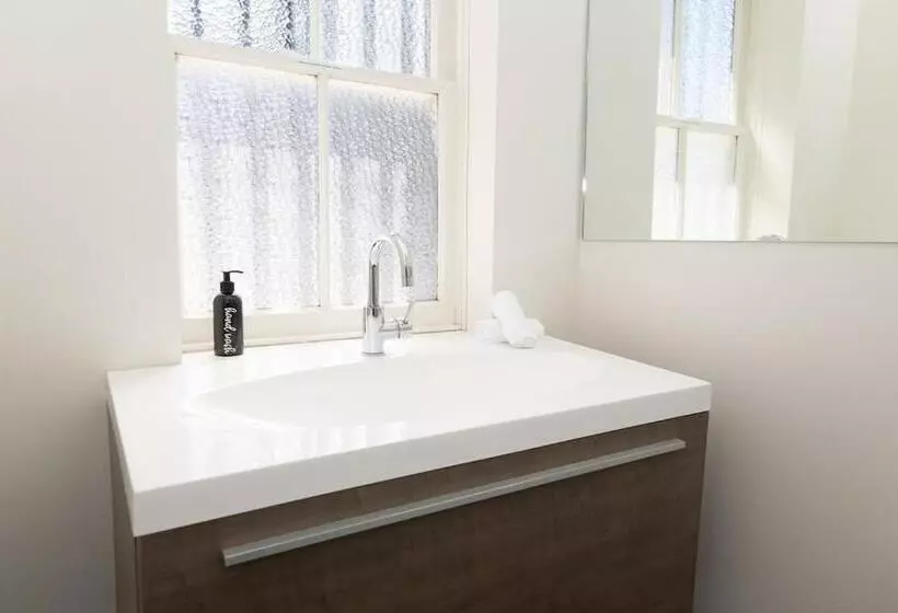 Mcnamara Lane Large Cbd Home Freshly Renovated 7 Smart Tv S Sleeps 11