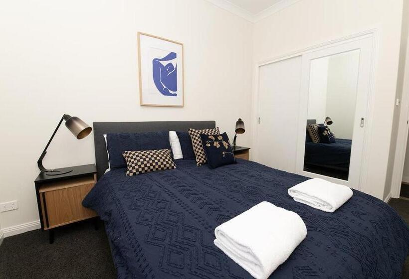 Mcnamara Lane Large Cbd Home Freshly Renovated 7 Smart Tv S Sleeps 11
