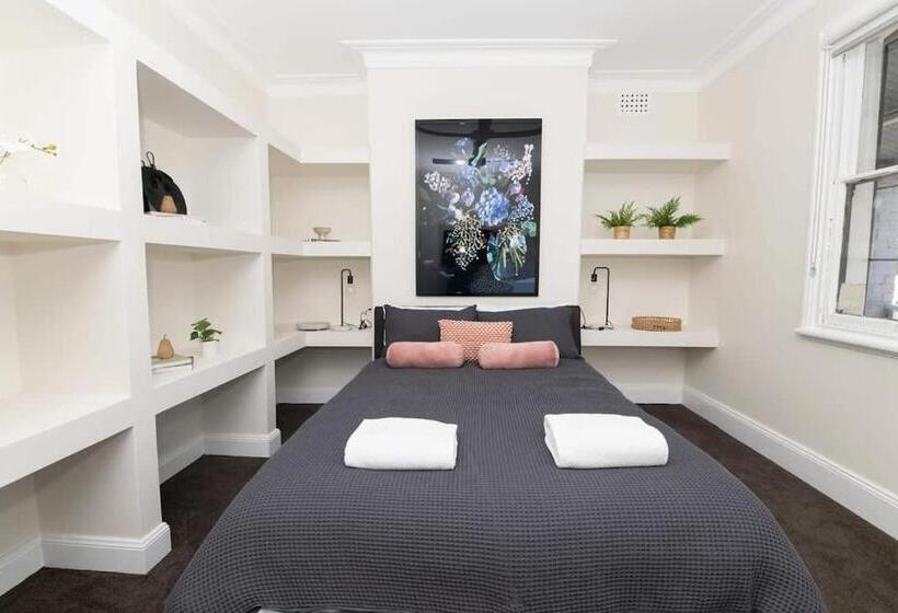 Mcnamara Lane Large Cbd Home Freshly Renovated 7 Smart Tv S Sleeps 11