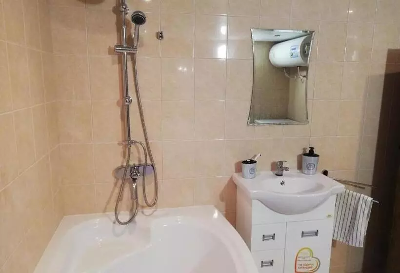 ペンション къща за гости чичарите