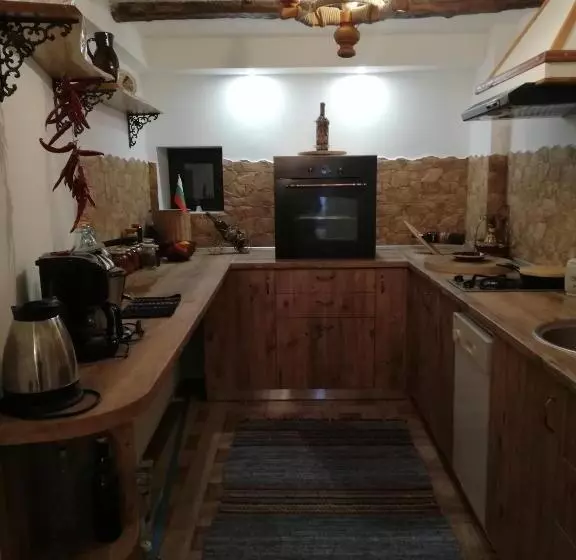 ペンション къща за гости чичарите