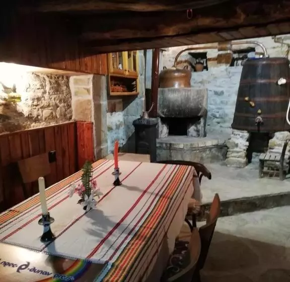 ペンション къща за гости чичарите