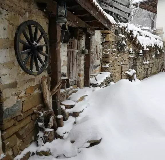 ペンション къща за гости чичарите