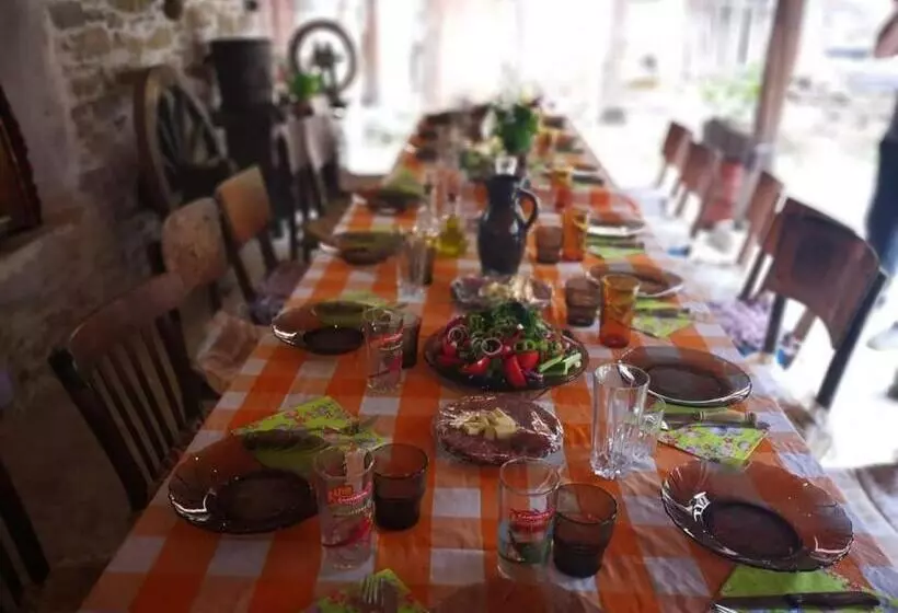 ペンション къща за гости чичарите