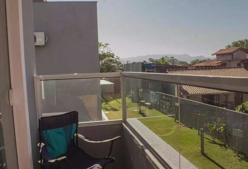 Rosa Surf Hostel & Food