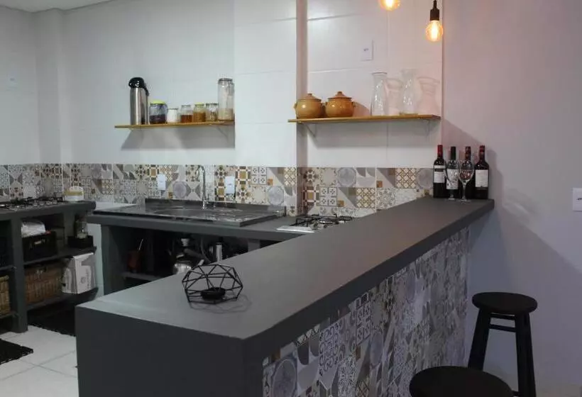 Rosa Surf Hostel & Food