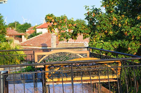 پانسیون къща за гости черната роза