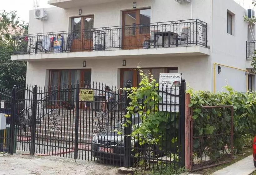 ペンション Casa Sarofin