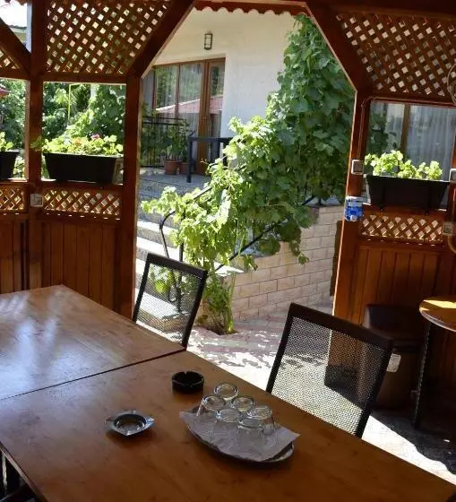 ペンション Casa Sarofin
