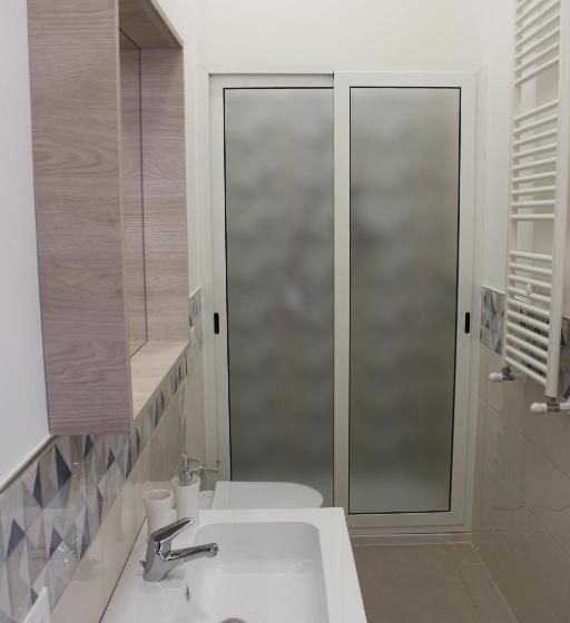 膳宿费 La Casa Dell Emigrante