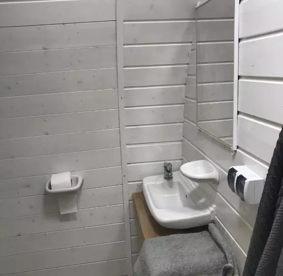 Majatalo Mohatetős Lombház