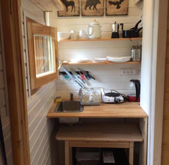 ペンション Mohatetős Lombház