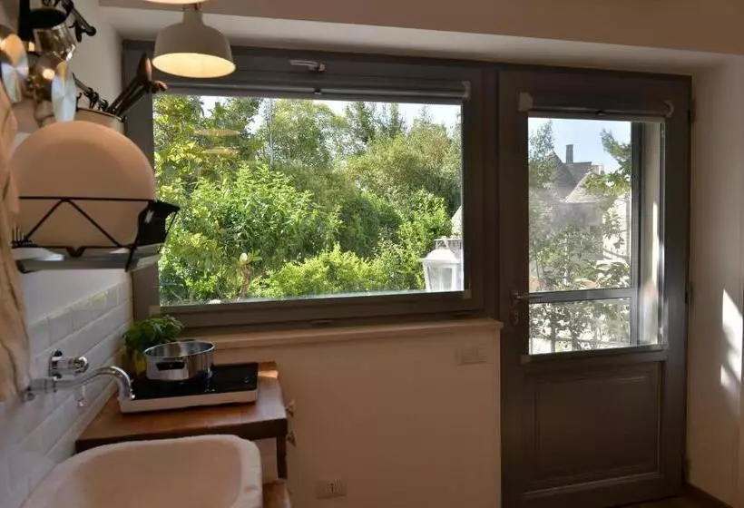 تختخواب و صبحانه Alba Dei Trulli