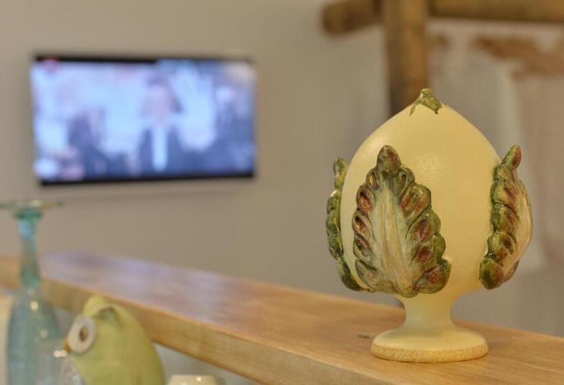 تختخواب و صبحانه Alba Dei Trulli