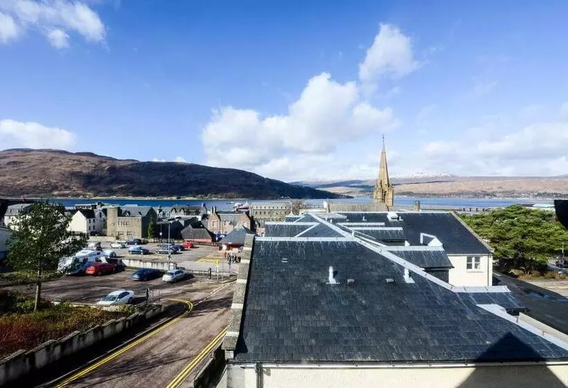 Aamiaismajoitus (B&B) No. 1 Caberfeidh