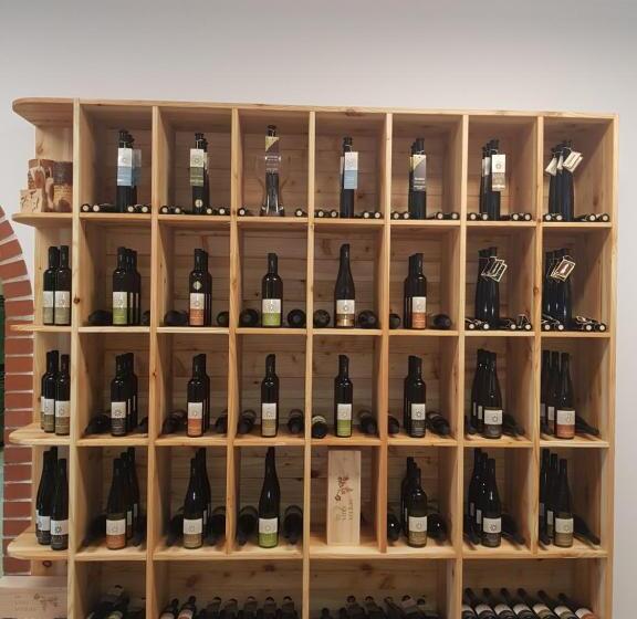 هتل Wine House Kaloh