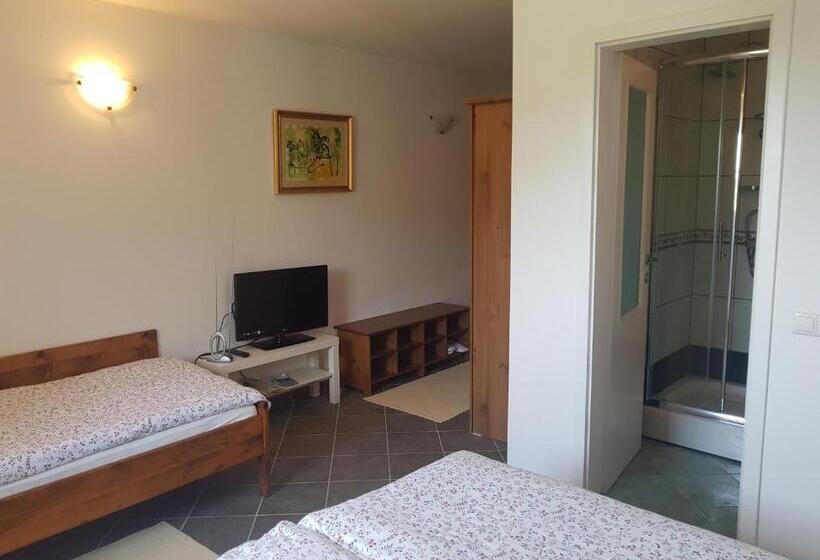 هتل Wine House Kaloh