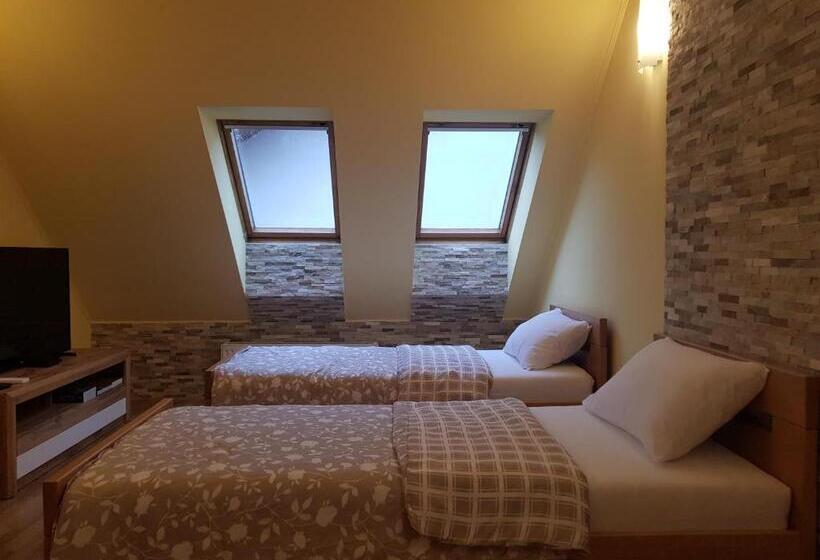 هتل Wine House Kaloh