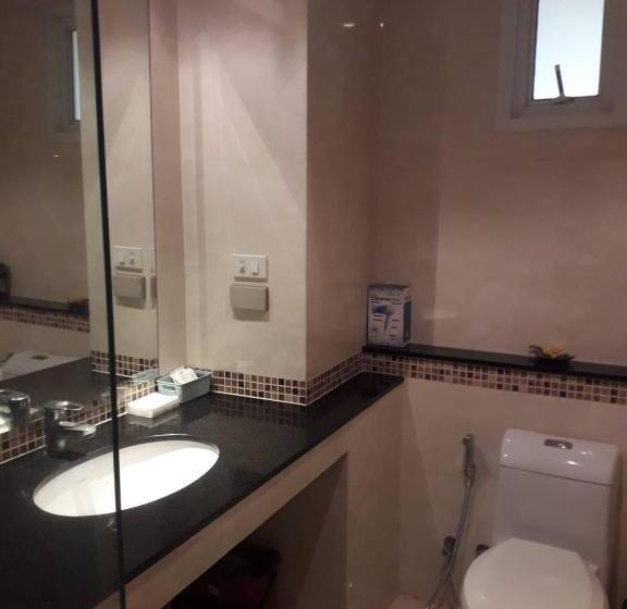 Jomtien Beach Penthouses Condo