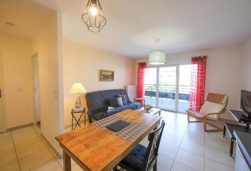 Le Discret T2 Aux Portes De La Vieille Ville