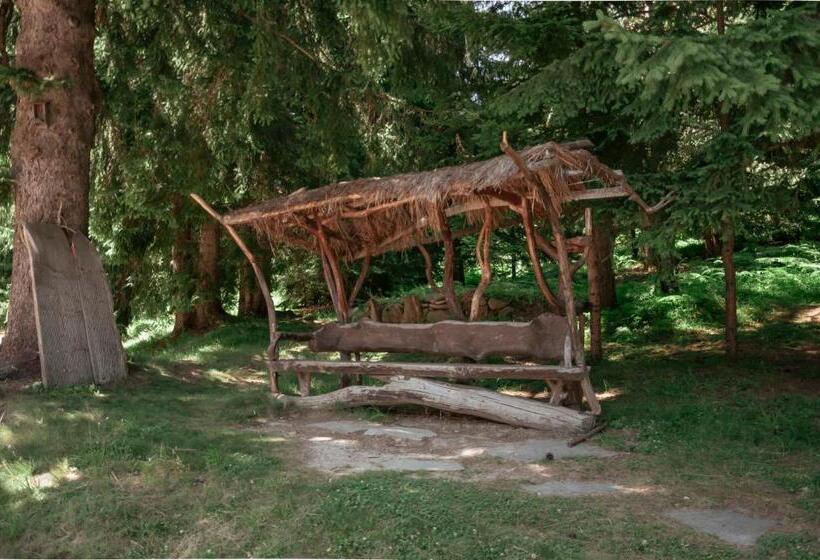 Lusi Holiday, смолянски езера