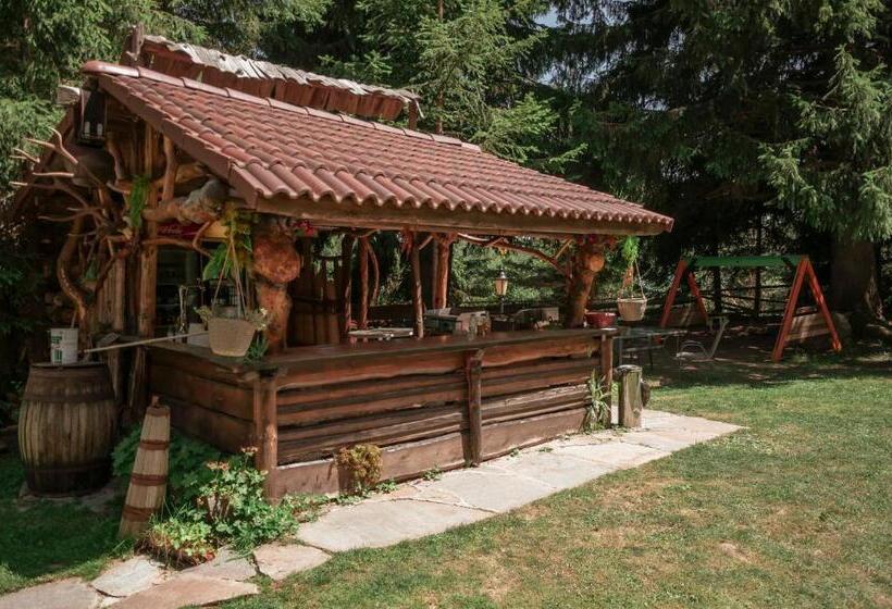 Lusi Holiday, смолянски езера