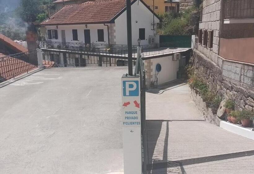 بنسيون Casa Do Eido