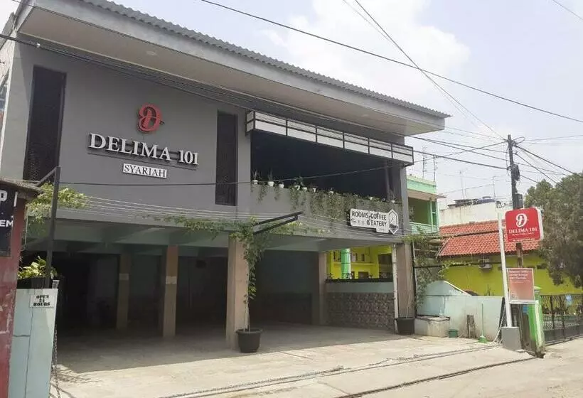 Majatalo Urbanview Hotel Delima 101 Syariah