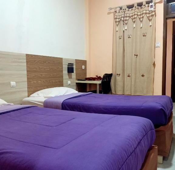 פנסיון Urbanview Hotel Delima 101 Syariah