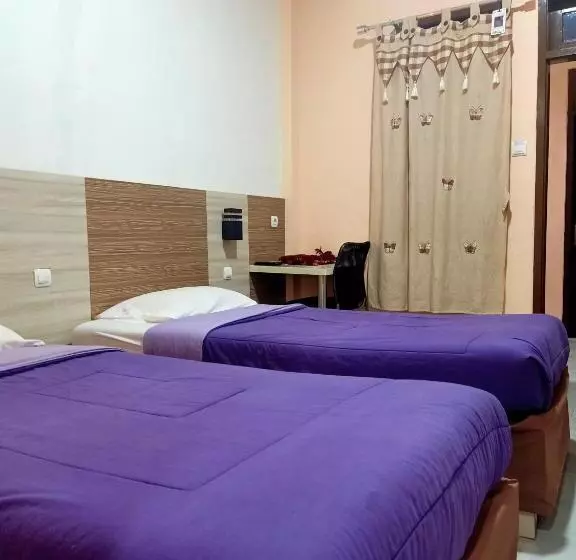 Majatalo Urbanview Hotel Delima 101 Syariah